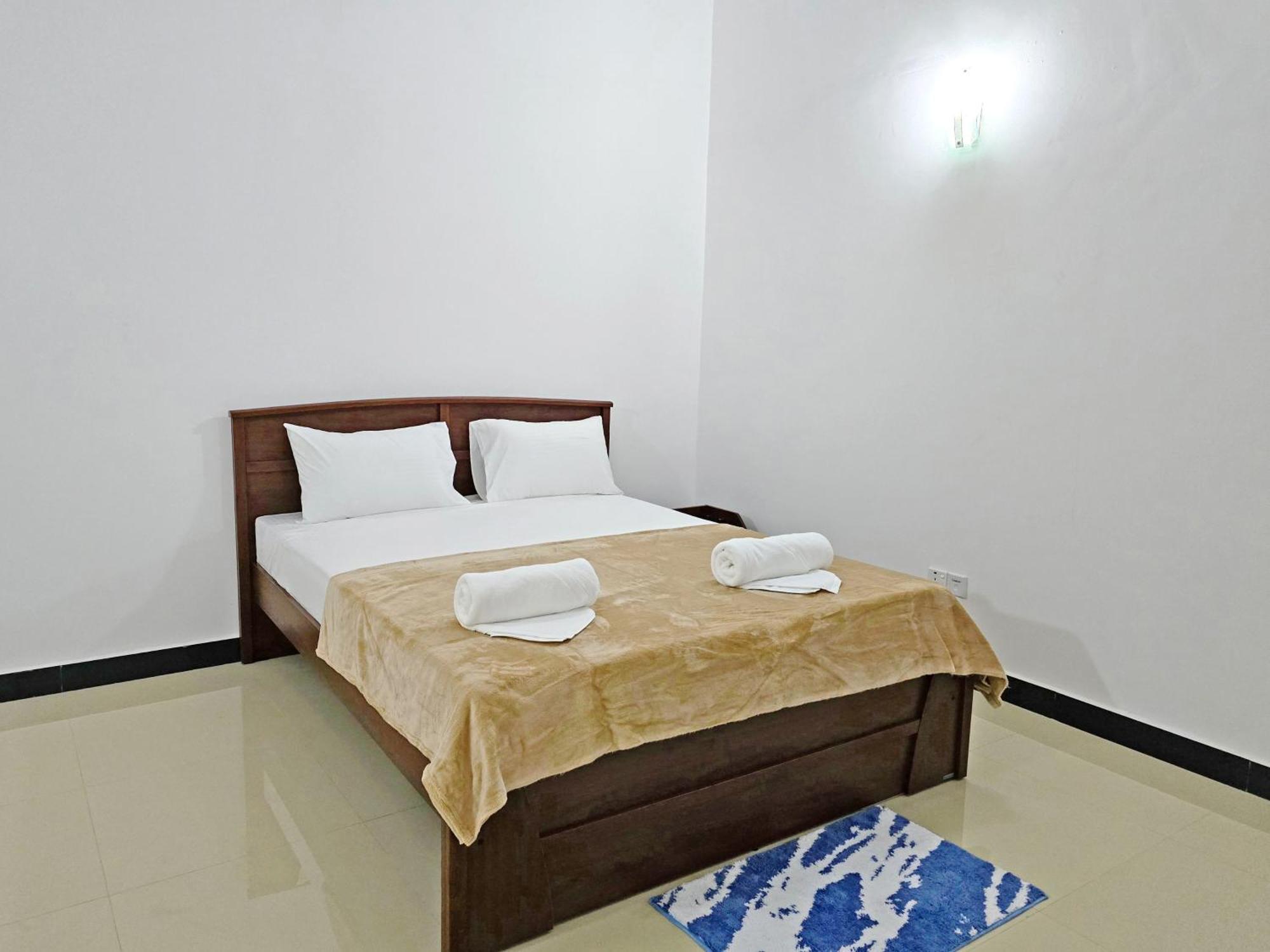 Hotel Marutham Kilinochchi Номер фото