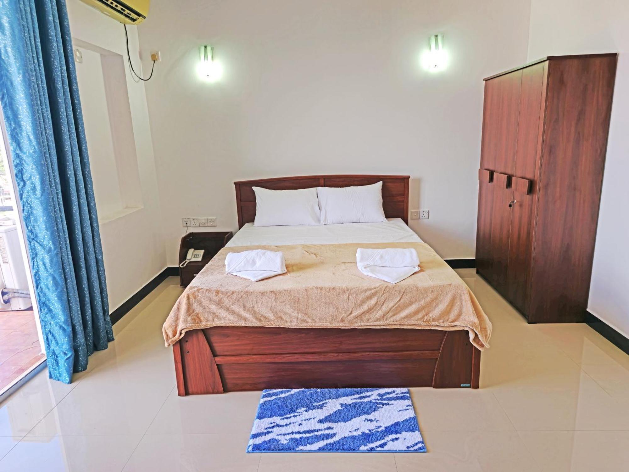 Hotel Marutham Kilinochchi Номер фото